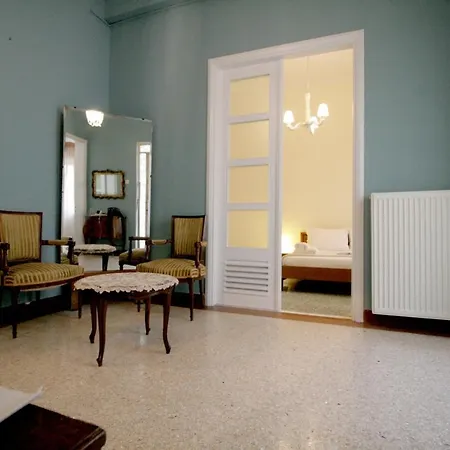 Colorful 110 M2 House In Chania Center! Χανιά
